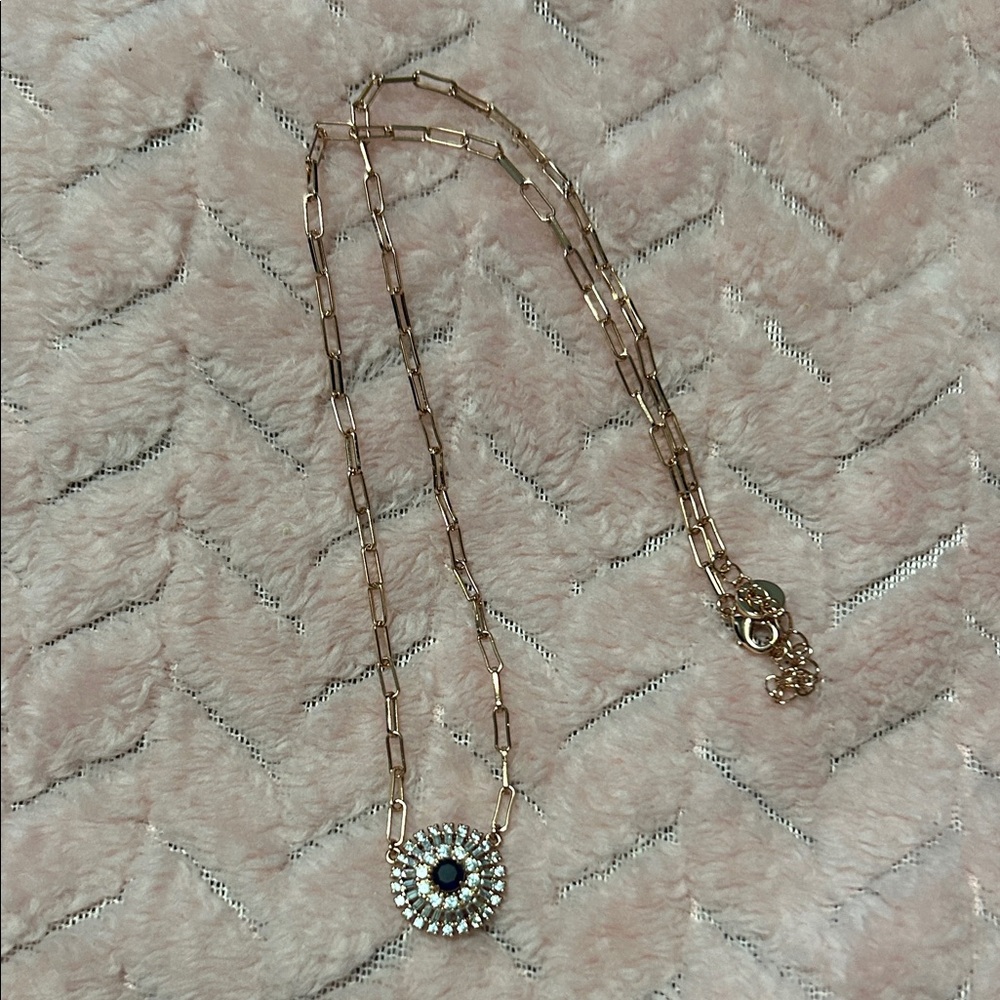 Chain necklace with blue gem pendent